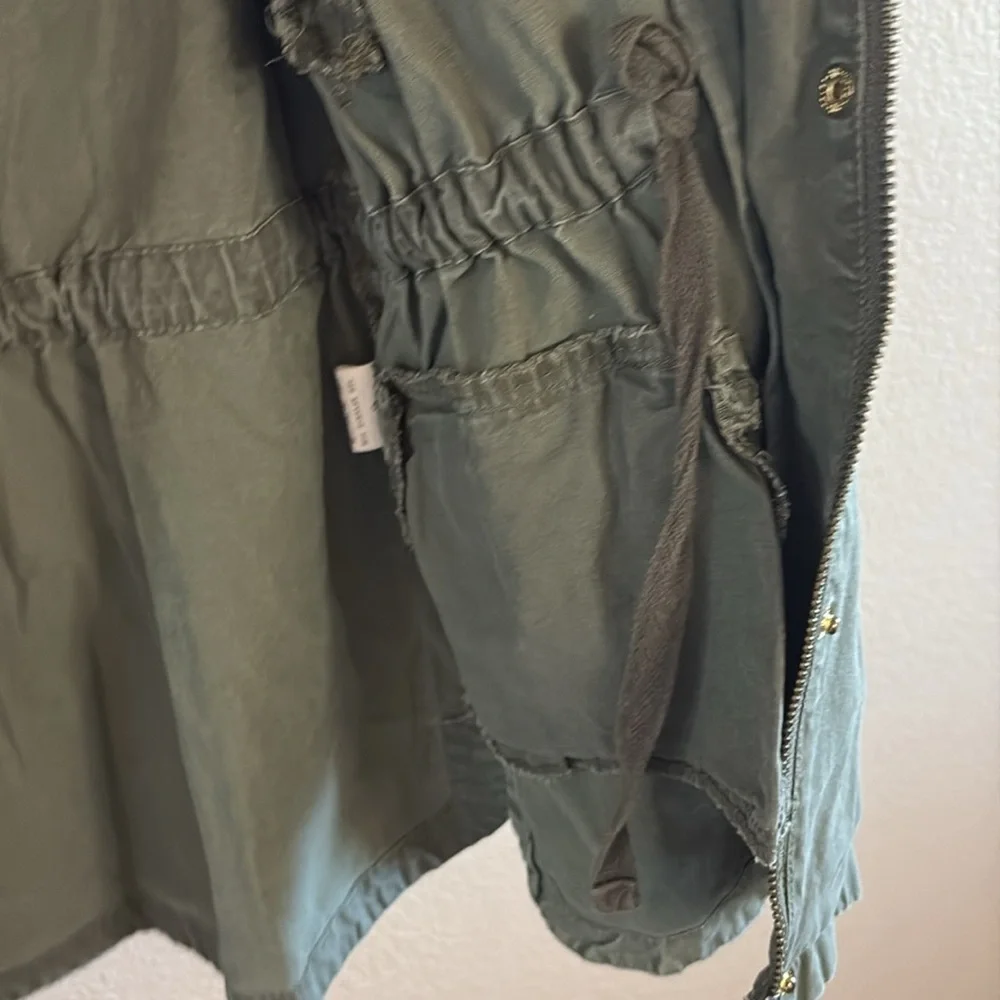The Story Hooded Army Green Military Style Jacket with Patches/ Size Small